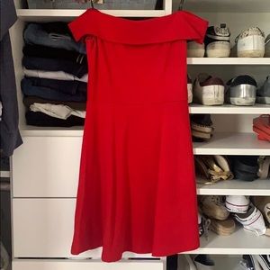 Lulu’s Red off the shoulder skater dress sz small